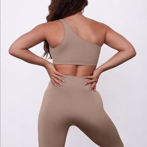 Set Active Sports Bra & Leggings River